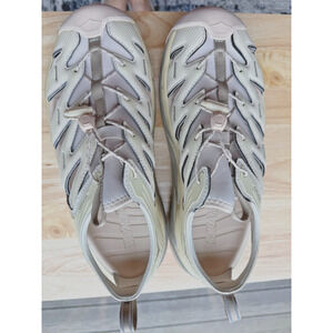 NWOT Unisex Hoka Hopara Hiking Trail athletic Sandals Size Men-11.5 ,Women 12.5